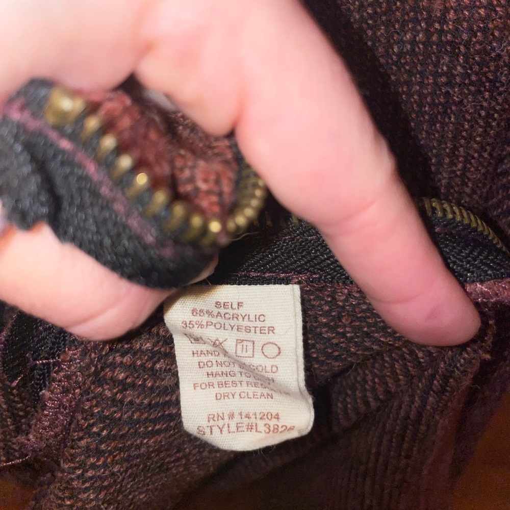 Hem & Thread Sweater - Picture 2 of 3